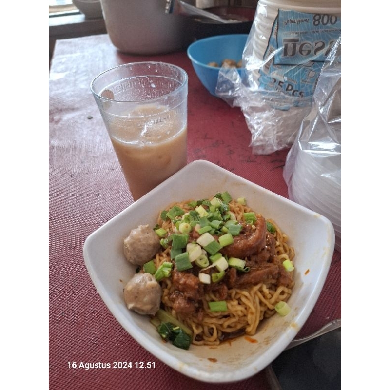 

Mie Ayam Frozen Bakso Mas Blangkon