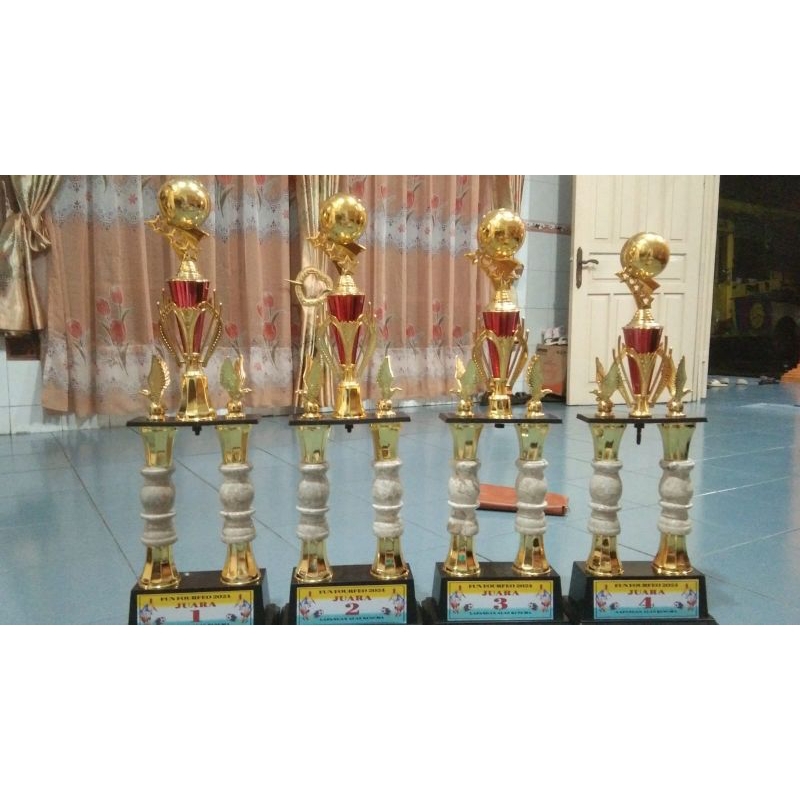 trophy piala 1 set kaki 2,2,2,2 marmer Juara 1234
