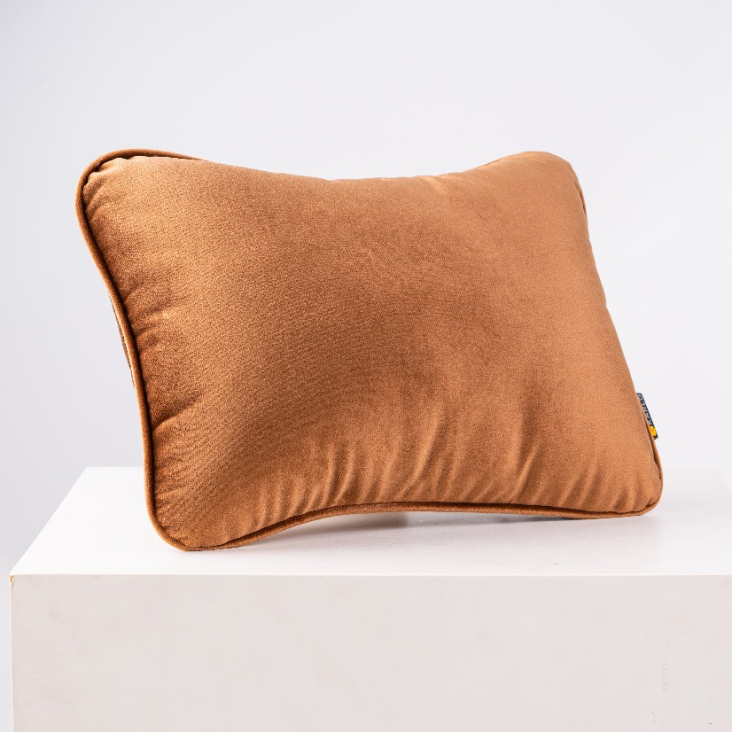 Bantal Pinggang Karlo Hennessy Brown