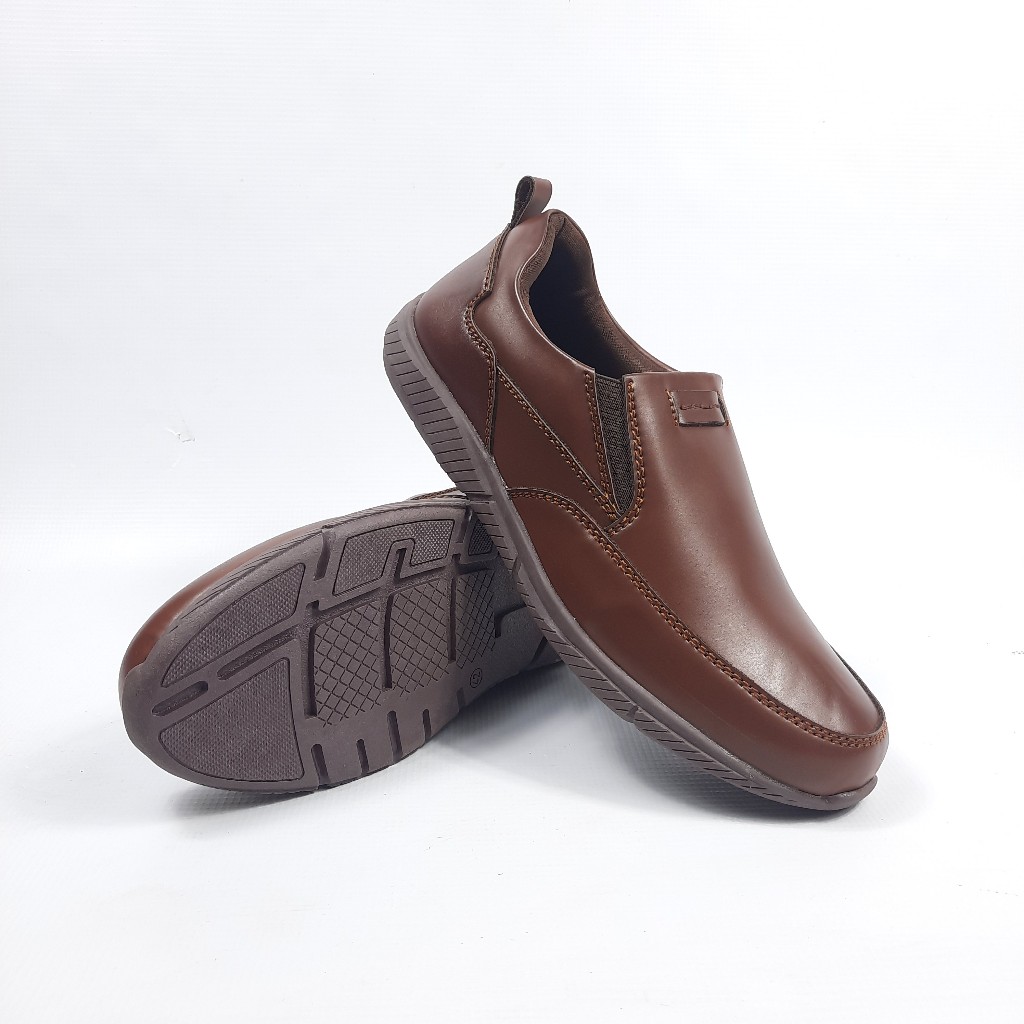Sepatu Pantofel Casual Pria Donatello YT.70032 (39-43)
