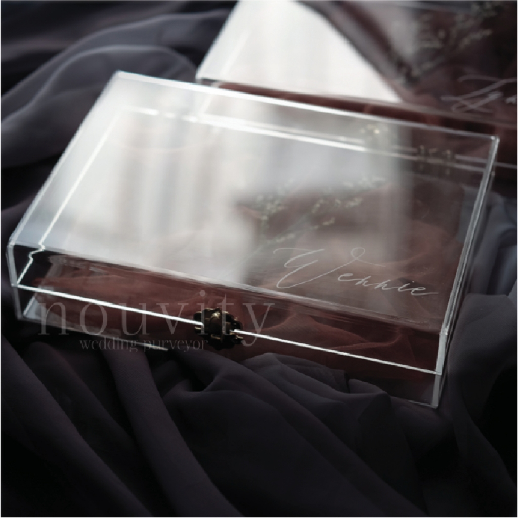 

CUSTOM KOTAK ACRYLIC BOX BRIDESMAID GROOMSMAN - ACRYLIC CLEAR