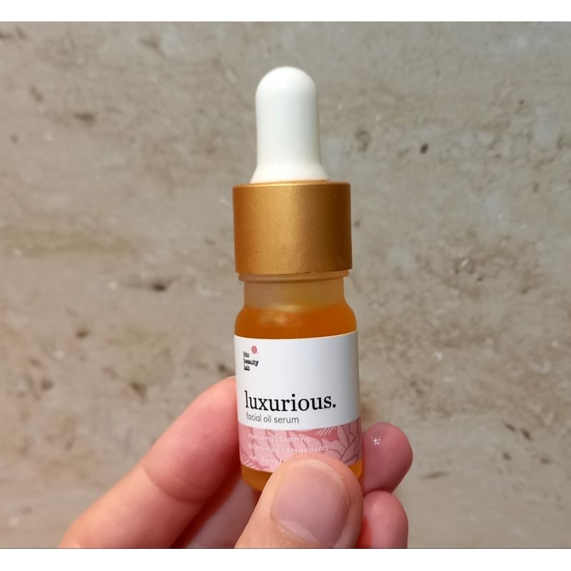 Luxurious facial oil preloved