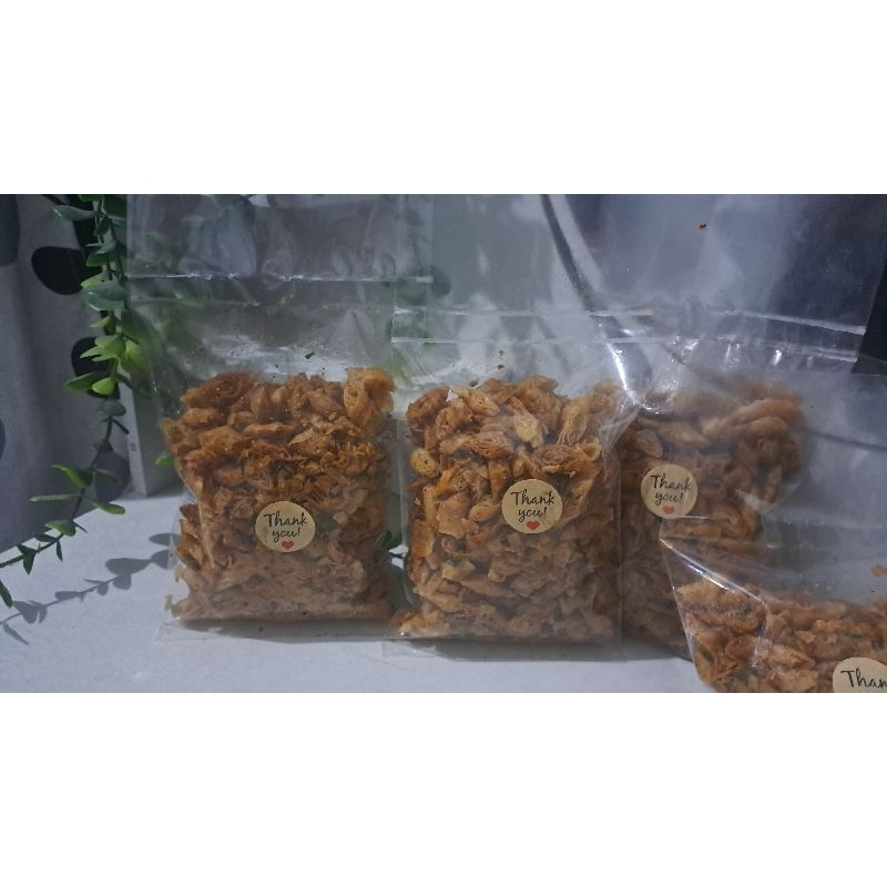 

keripik lumpia gulung pedas daun jeruk i