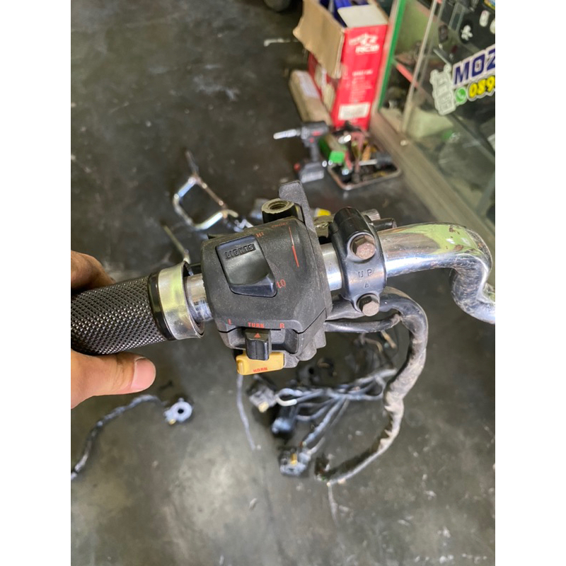 holder kanan kiri Tiger / tiger revo