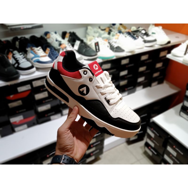 Sepatu Airwalk original pria/Airwalk Corsa men's sneakers shoes -White black