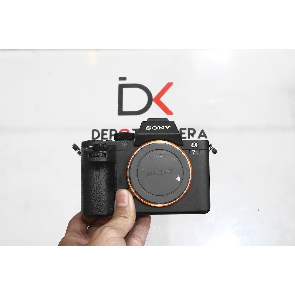 ( DEPOT KAMERA ) SECOND KAMERA SONY A7RII BODY ONLY KODE 368