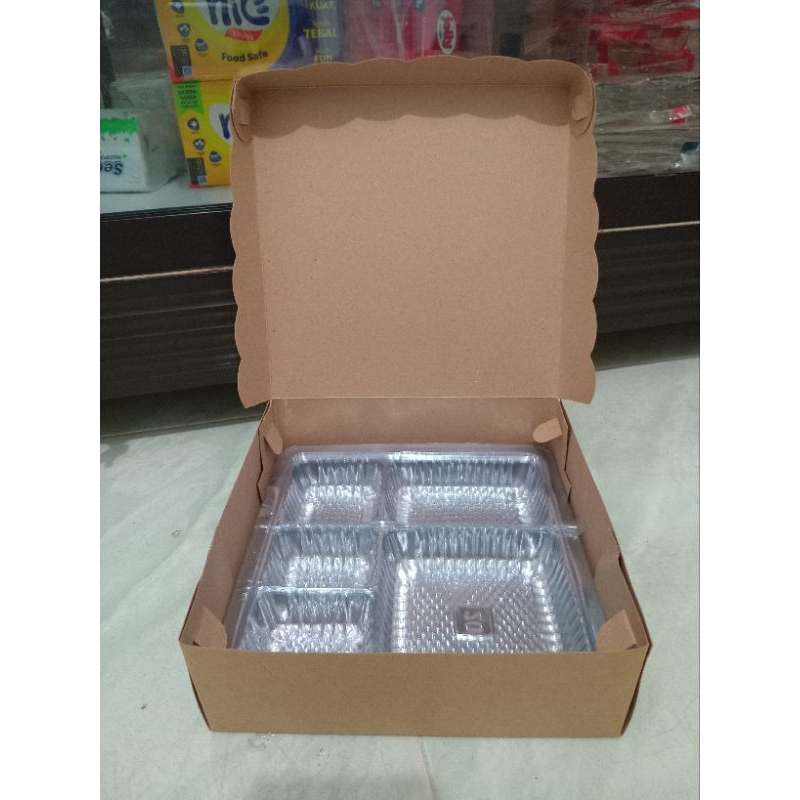 

Kardus Box Nasi Coklat 20x20x7 (R10KM) Tebal 350Gram Istimewa