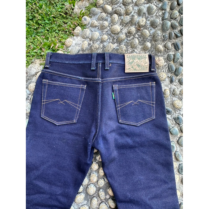 earthbeast 33oz size34
