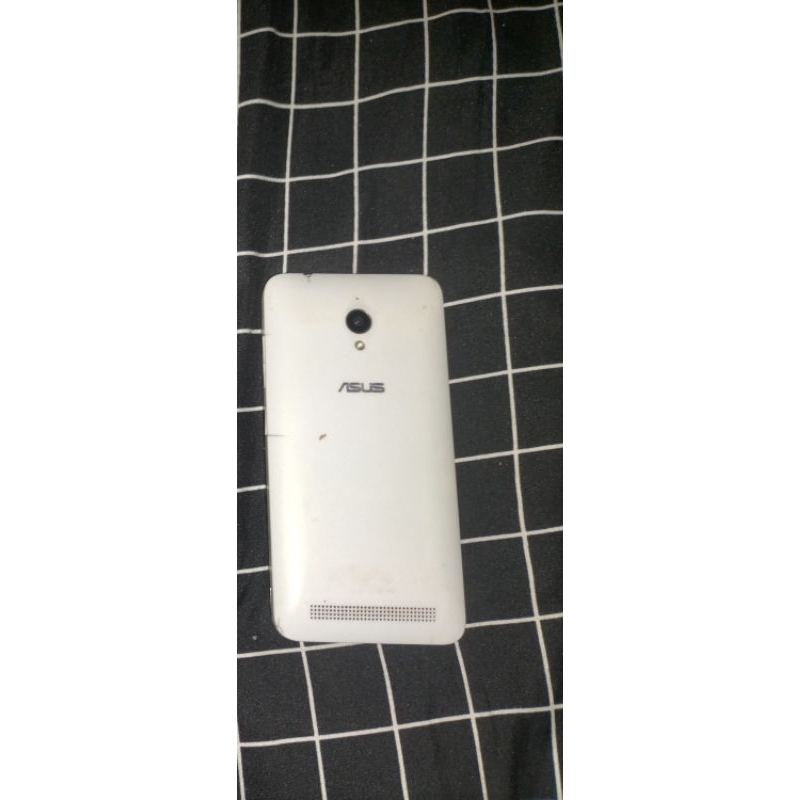 hp Asus Zenfone z00vd nyala normal tapi minus sentuh bagian bawah retak gak bisa ram 2/16