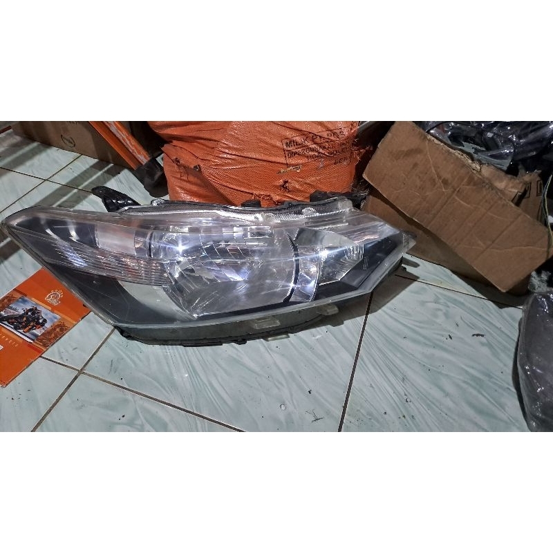 headlamp vios limo gen 3