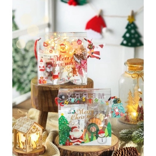 

CEPAT BOX MIKA TENTENG NATAL MERRY CHRISTMAS GIFT BOX HADIAH 14x14cm M13