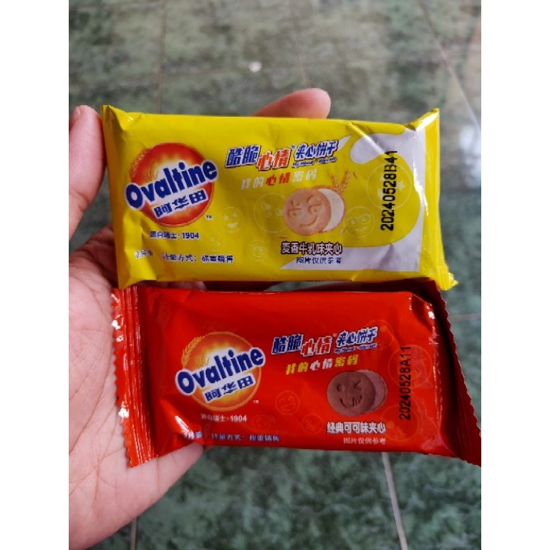 

Ready stok (bisa COD) Ovaltine Sandwich Rasa Chocolate dan rasa Susu isi 2