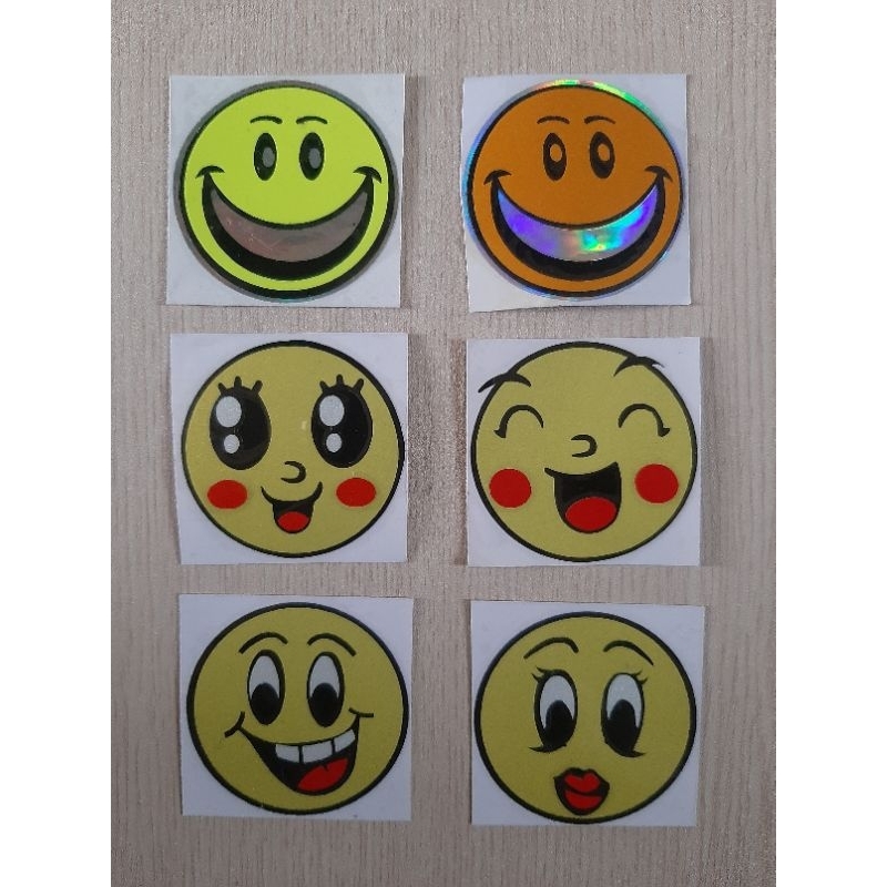 

STIKER CUTTING EMOTICON UKURAN 5 CM