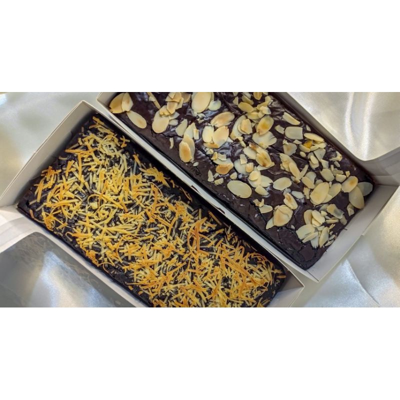 

BROWNIES PANGGANG || FUDGY BROWNIES || HAMPERS BROWNIES || BROWNIES KEJU / ALMOND / CHOCOCHIP