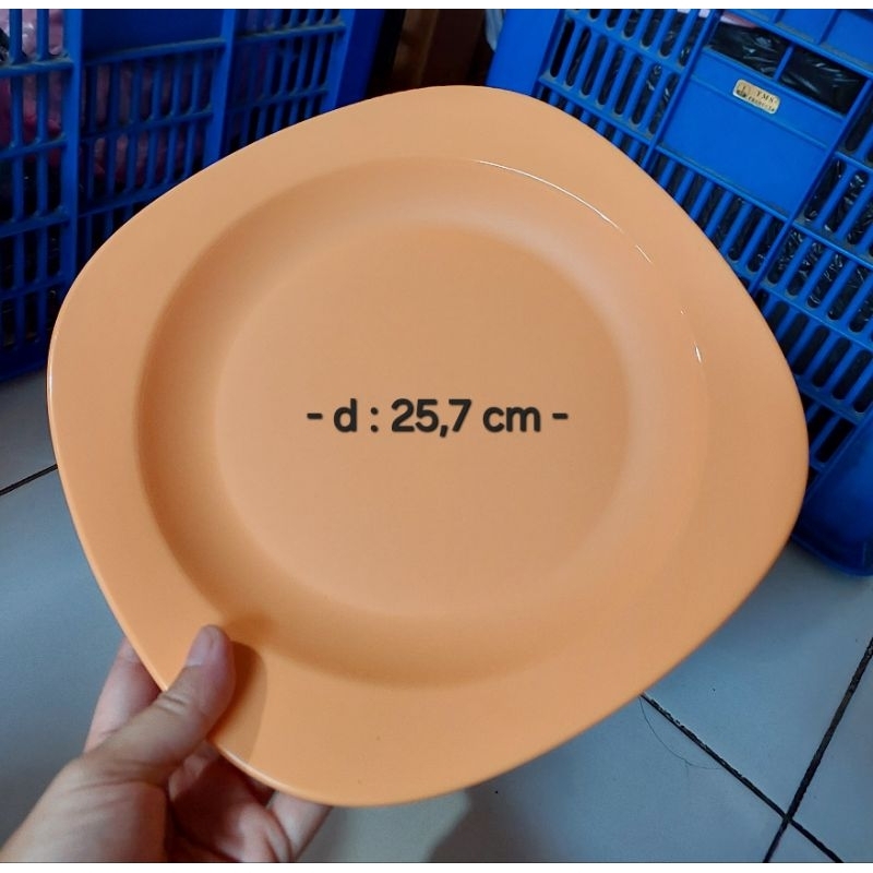 TUPPERWARE Piring Lebar Blossom Plate wrn Taffy (soft oren)