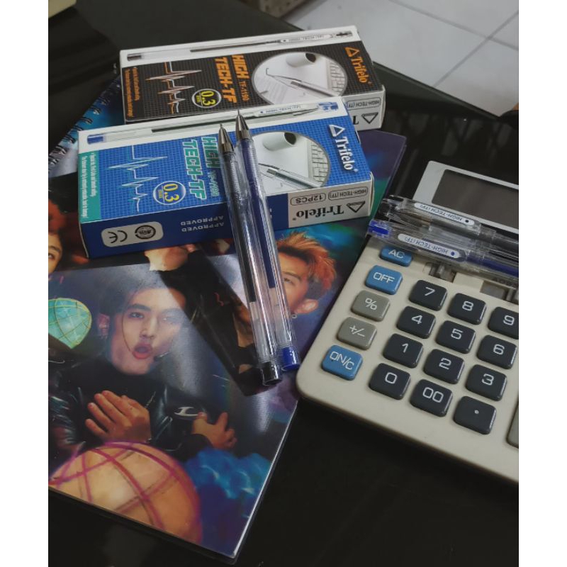 

PULPEN HIGH TECH/Gelpen hightechTF-1190 hitam & biru