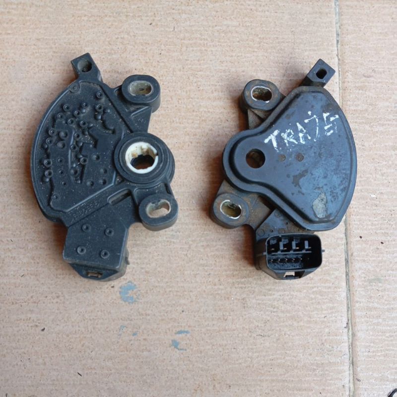 switch inhibitor hyundai trajet