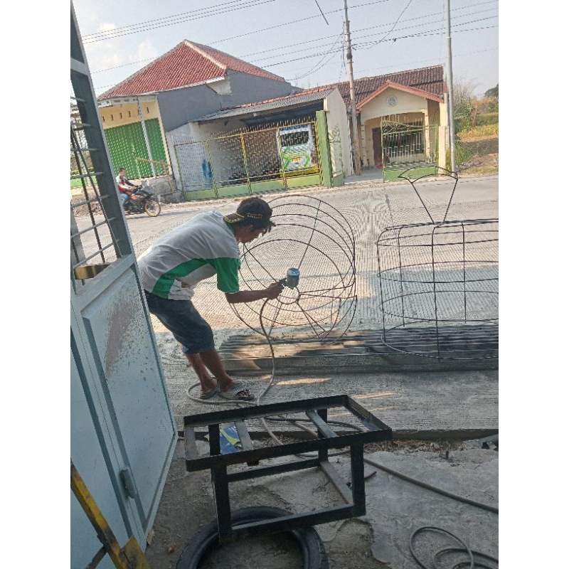 kurungan ayam dari besi