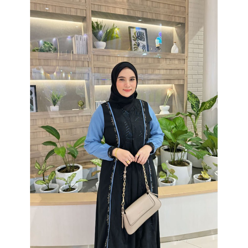 TAVANA SERIES,GAMIS HITAM UMROH,GAMIS HITAM BROKAT,GAMIS HITAM KEKINIAN