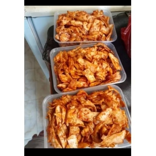 

keripik singkong pedas by SingKrips