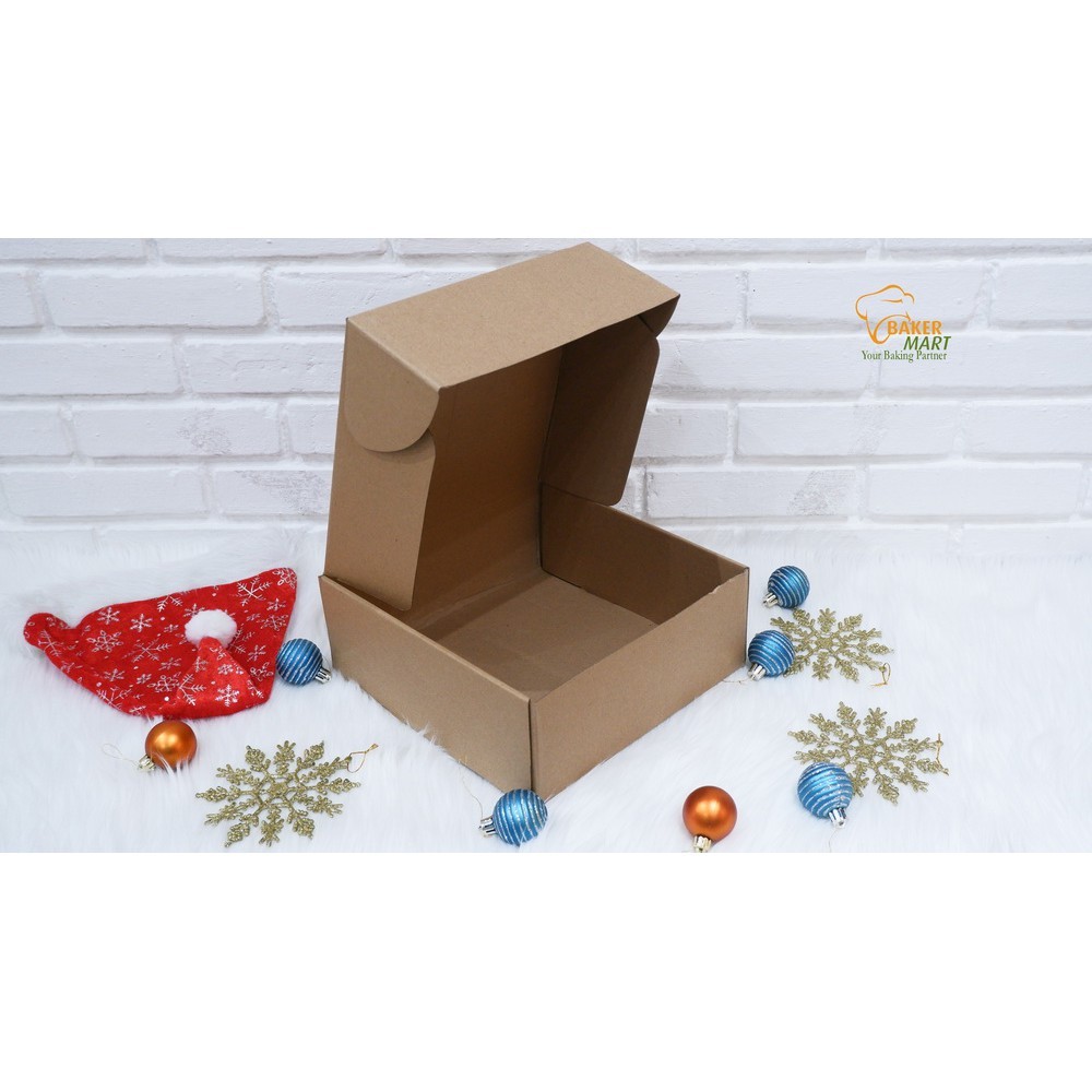 

Box Karton Polos/ Dus Uk 20x20x8/ 22x22x8/ 25x25x12cm Isi 5Pcs