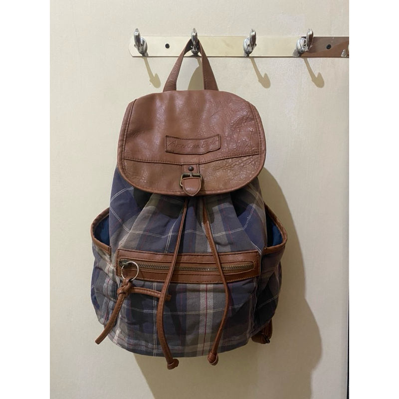 PRELOVED Tas Ransel Wanita kulit konbinasi by payless american eagle