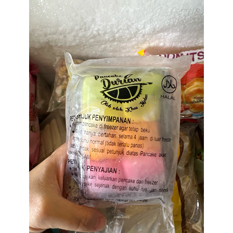 

pancake durian mini isi 8