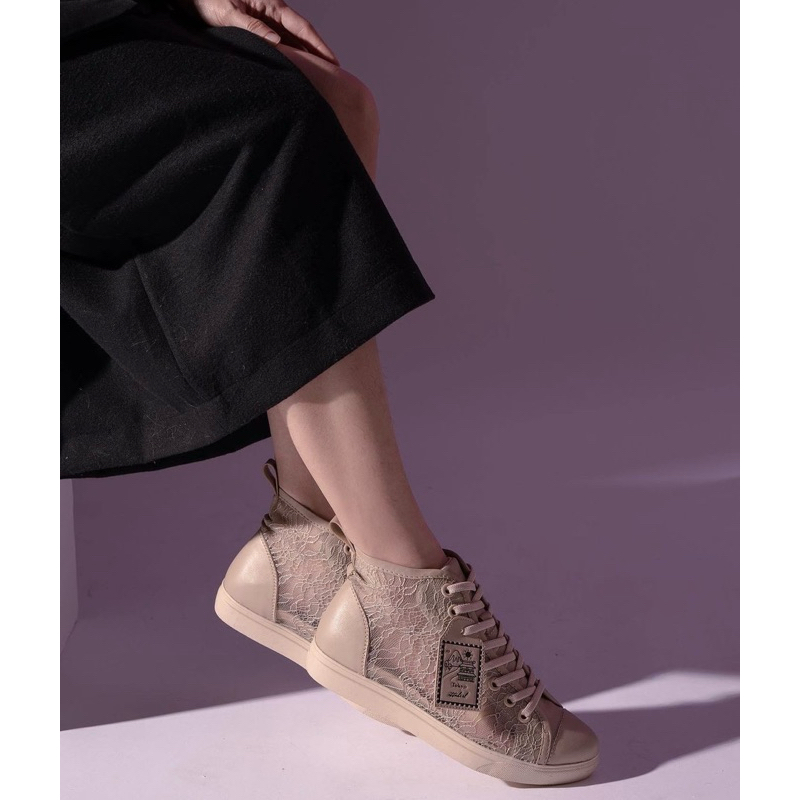 Preloved Ittaherl Yae Hi Top Sneakers Sand 40