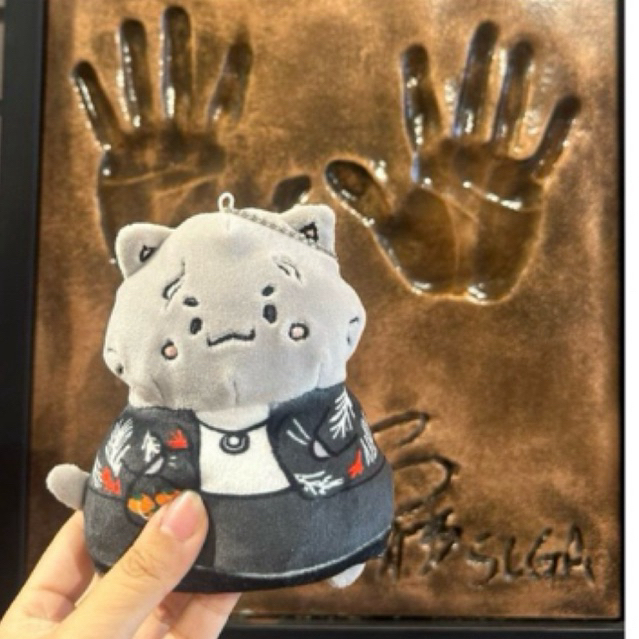 (Ready) BTS SUGA DOLL by @_ddaemg