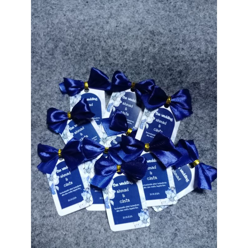 

(1PCS) pita dan tag souvenir