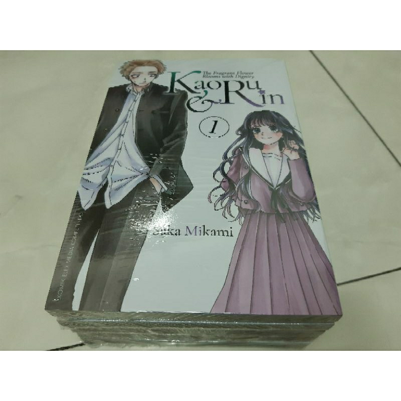 Paket Komik The Fragrant Flower Blooms With Dignity - Kaoru & Rin (FULLSET)