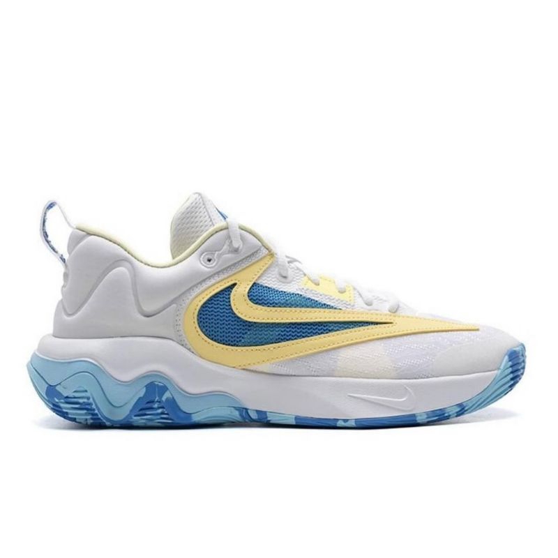 Sepatu Basket/volly nike giannis immortality