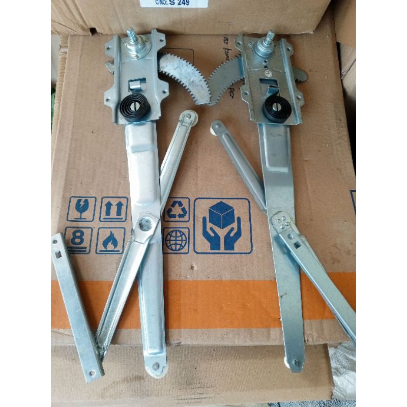 Window Regulator  Regulator Kaca L300  L 300 Diesel  Bensin