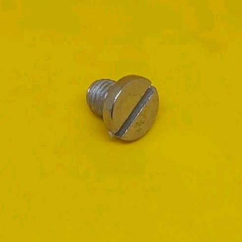Plug drain mesin Yamaha 15pk. Stenlis.