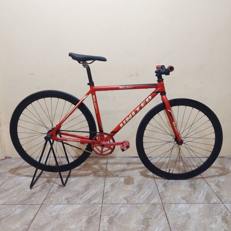 Sepeda Fixie united soloist 72 original