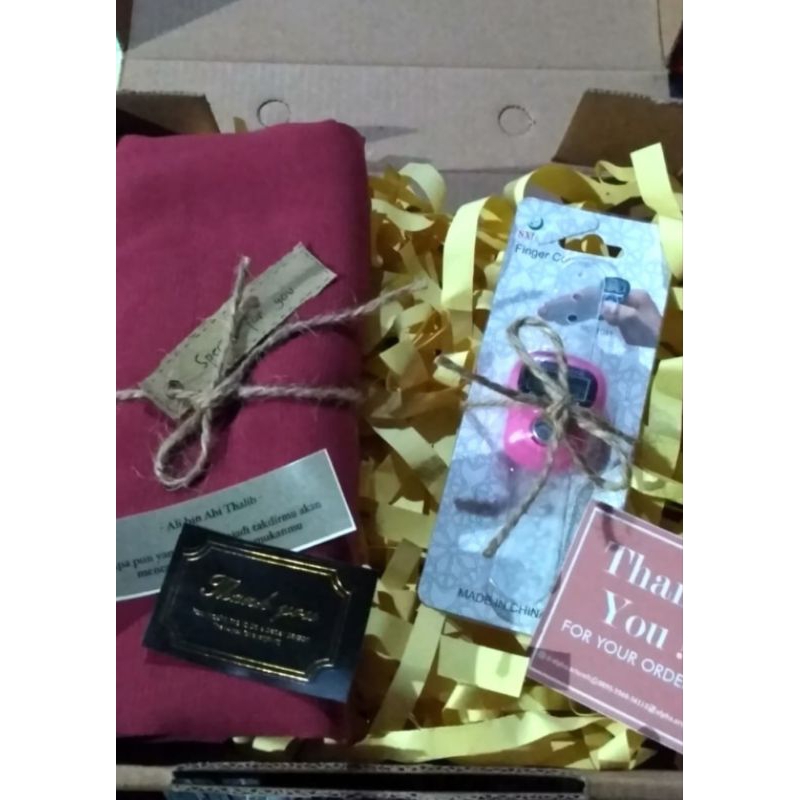 

Hampers Paket B/Hampers Gift/Guft Graduation/Ulang Tahun