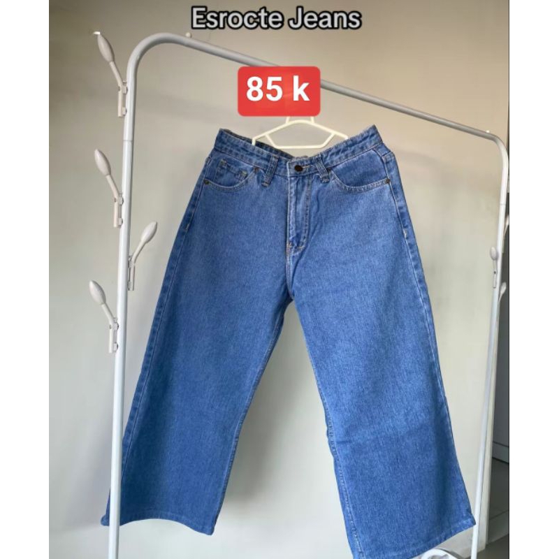 Escrote jeans