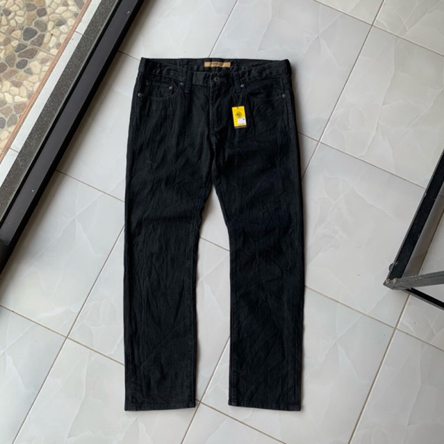 UNIQLO T-000 JEANS