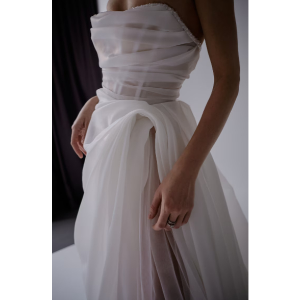 LONG DRESS  CORSET WEDDING DRESS /WEDDING DRESS SLIT /ORGANZA  DRESS SEXY