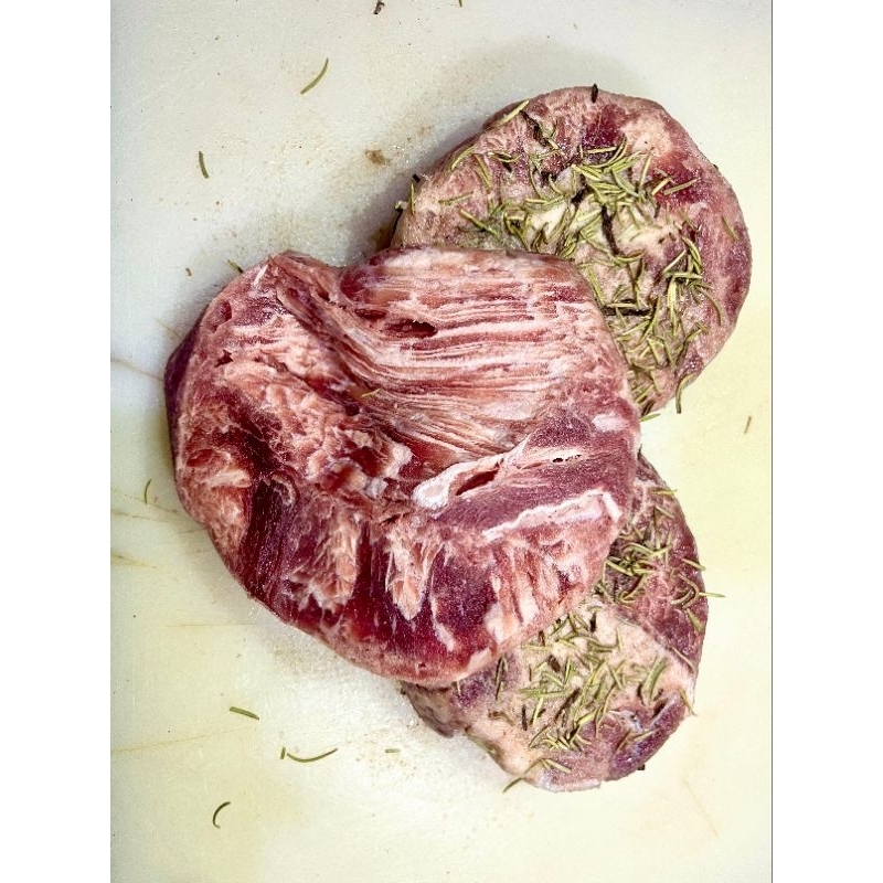 

Tenderloin Meltique Beef steak / Tenderloin Meltique 1KG / Beef steak Tenderloin 1Kg /