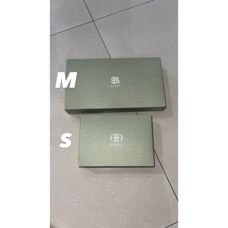 kotak bonia / Box bonia