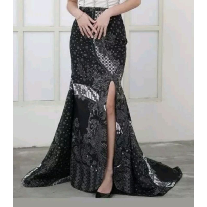 rok wisuda ekor rok mermaid ekor 119