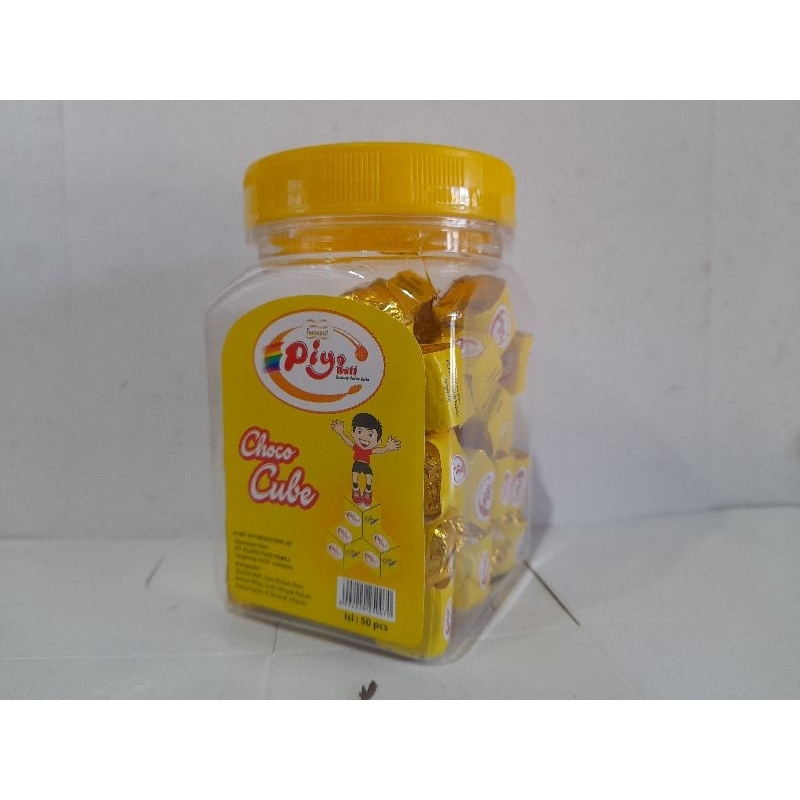 

PERMEN COKLAT CUBE VIRAL ISI 50 PCS
