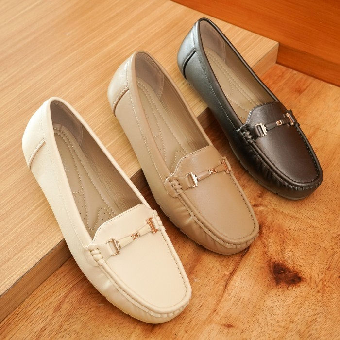 Sepatu Wanita Flat Moccasin Slip On Casual