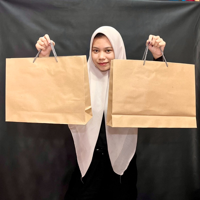 

Tas kado paperbag polos kertas tidur jumbo paper bag 30 cm x 40 cm x 11 cm paper bag kado kurnia kado