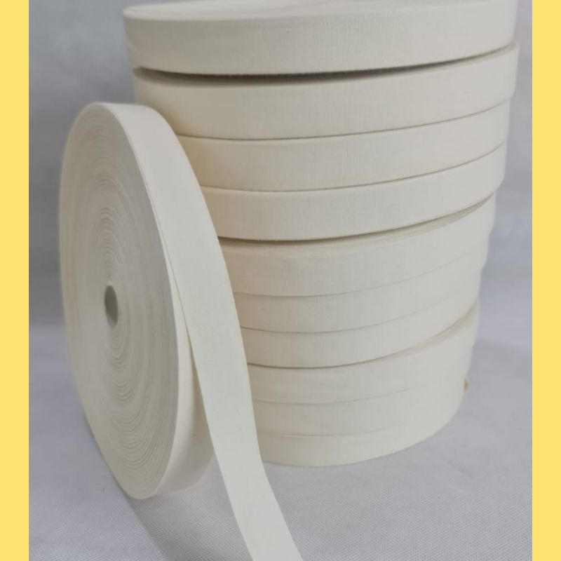 

1.5 cm • Label Pita Katun Krem Polos 1 roll