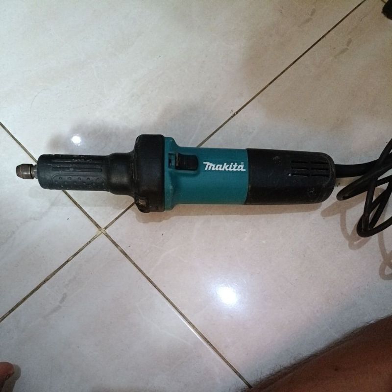 Bor tuner/bor cun MAKITA GD0601 second (bekas pakai)