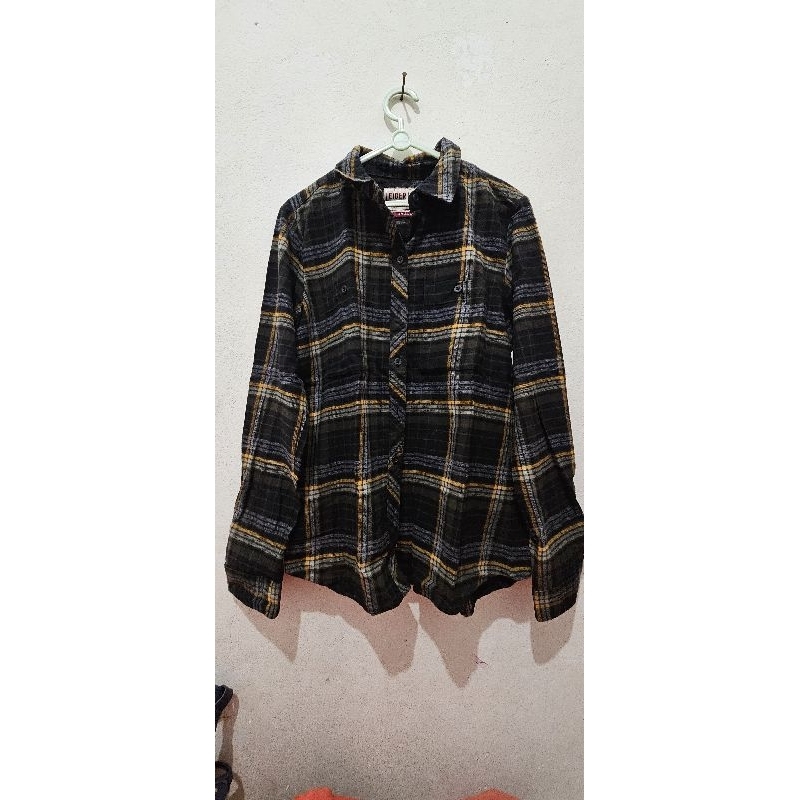 Preloved Like New kemeja Flannel Eiger X-Adelaide ukuran S