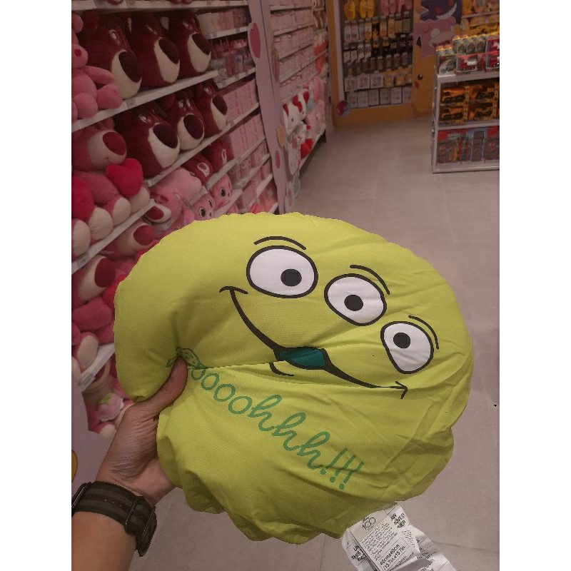miniso ❤ toy story alien bantal tidur bantal sofa