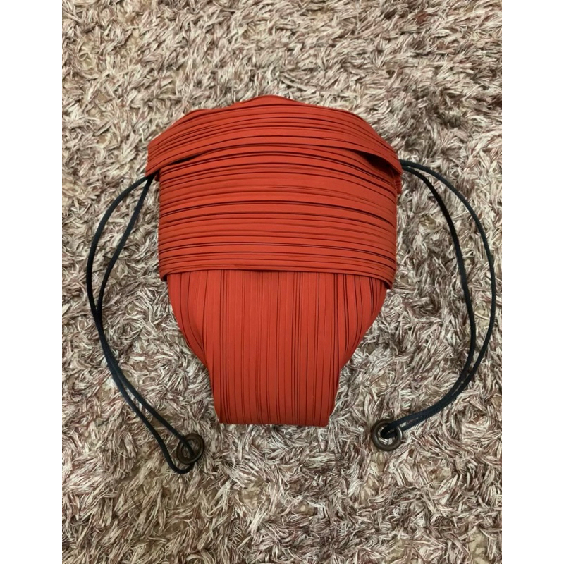 PLEATS PLEASE ISSEY MIYAKE Acorn Bag